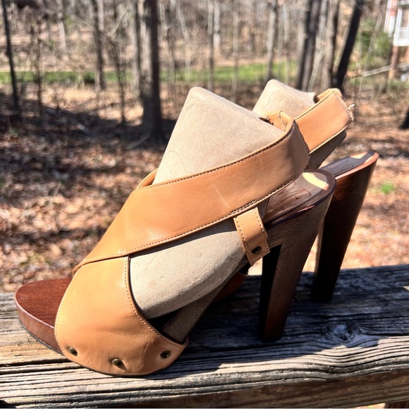 Diane Von Furstenberg leather strap wood platform women’s heels sz 9.5 - Picture 7 of 10